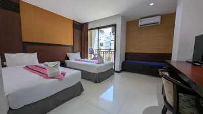 Chana Phuket Patong Hotel – Fotos 11